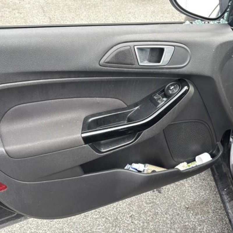 Aile avant droit FORD FIESTA 6 Photo n°14