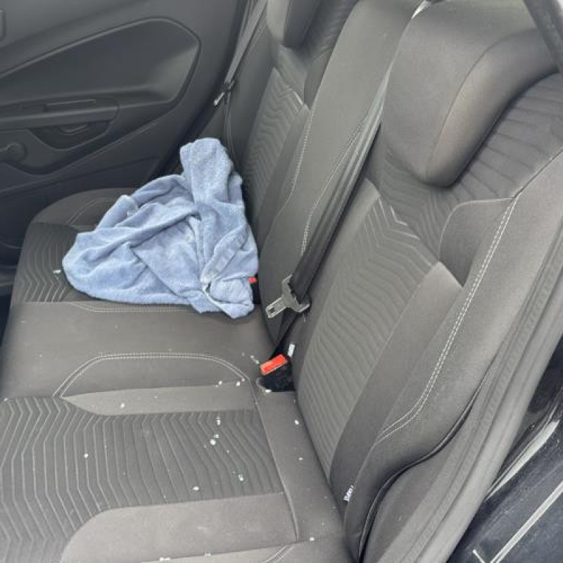 Aile avant droit FORD FIESTA 6 Photo n°18