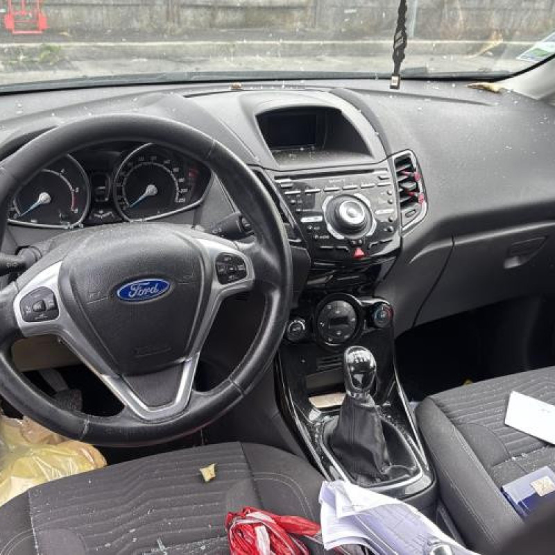 Aile avant droit FORD FIESTA 6 Photo n°20