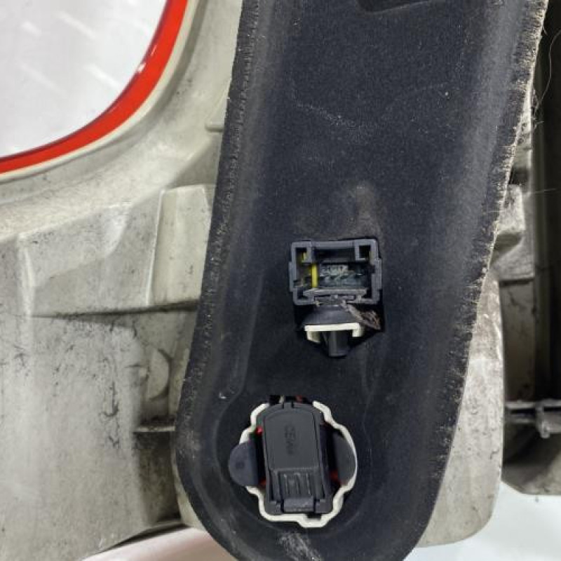 Feu arriere principal droit (feux) RENAULT GRAND SCENIC 3 Photo n°3