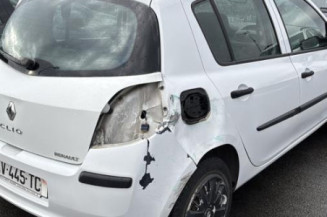 Aile avant gauche RENAULT CLIO 3