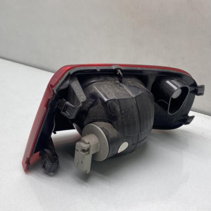 Anti brouillard arriere gauche CITROEN C3 PICASSO Photo n°2