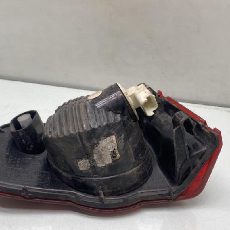 Feu de recul droit CITROEN C3 PICASSO Photo n°4