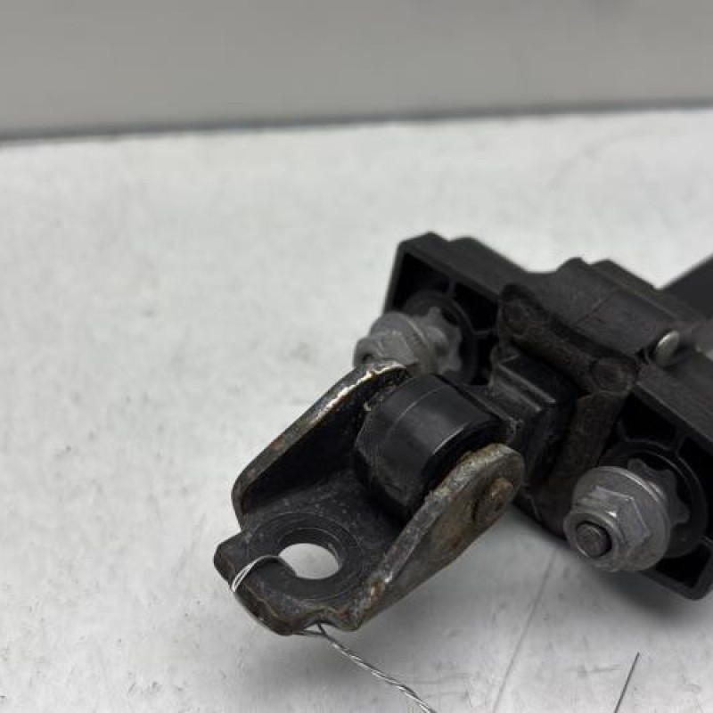 Arret de porte arriere droit RENAULT CLIO 4 Photo n°2