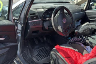 Arret de porte avant gauche FIAT GRANDE PUNTO