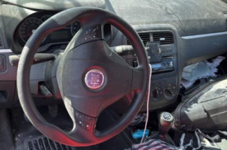Arret de porte avant gauche FIAT GRANDE PUNTO
