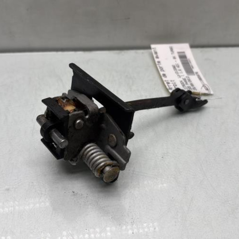 Arret de porte avant droit CITROEN DS5 Photo n°1