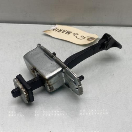 Arret de porte avant droit HYUNDAI I 20 2 Photo n°1
