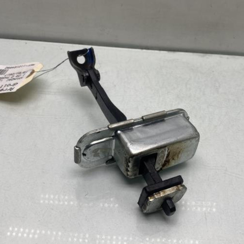 Arret de porte avant droit HYUNDAI I 20 2 Photo n°3