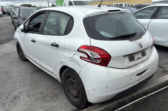 Anti brouillard arriere PEUGEOT 208 1
