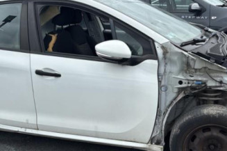 Anti brouillard arriere PEUGEOT 208 1