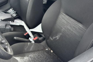 Anti brouillard arriere PEUGEOT 208 1