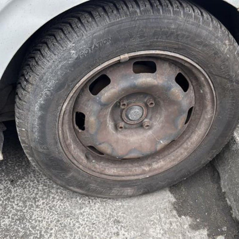 Anti brouillard arriere PEUGEOT 208 1 Photo n°16