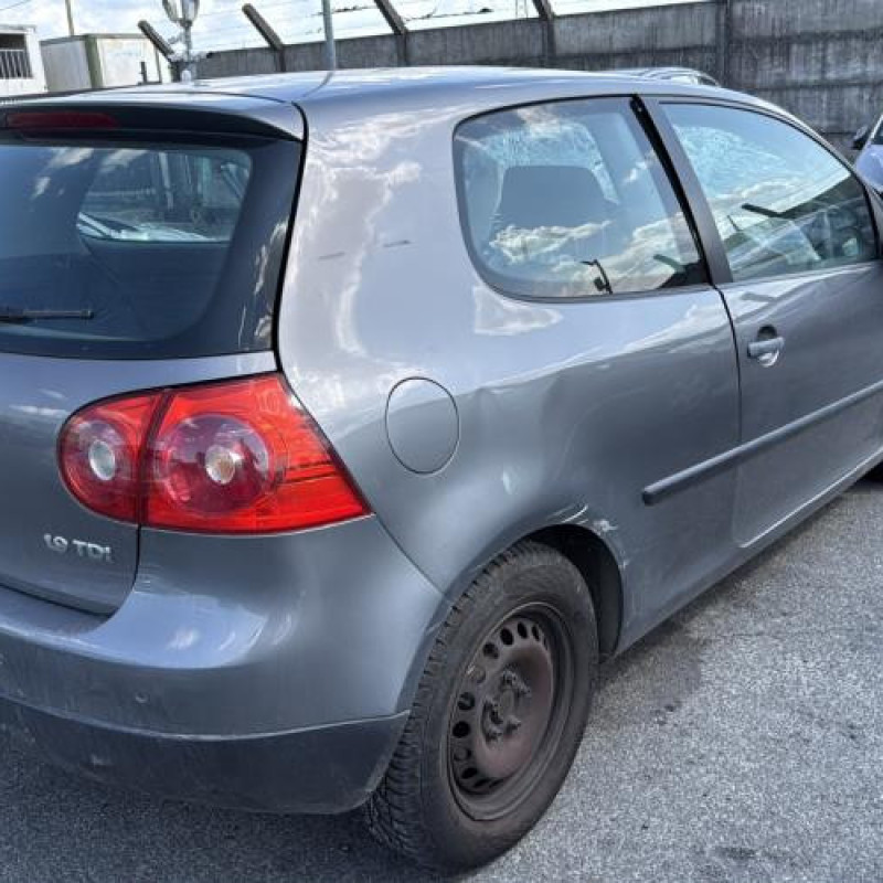Feu arriere principal gauche (feux) VOLKSWAGEN GOLF 5 Photo n°7