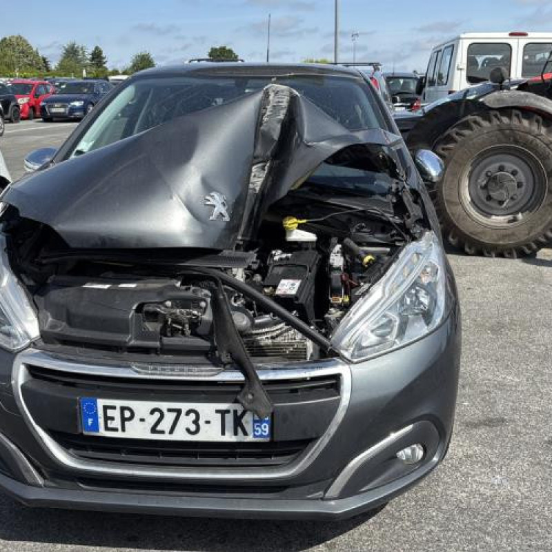 Anti brouillard arriere PEUGEOT 208 1 Photo n°12