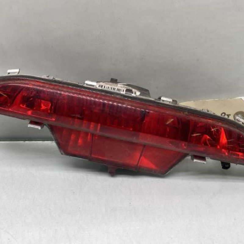 Anti brouillard arriere PEUGEOT 208 1 Photo n°1