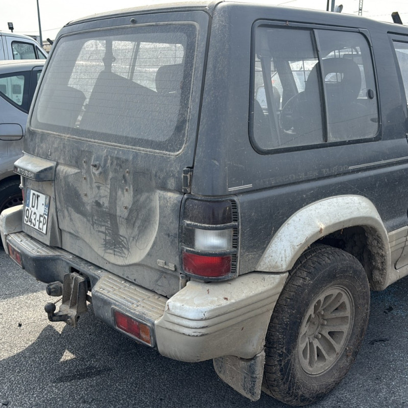 MITSUBISHI PAJERO 2 PHASE 1 2.5D - 8V TURBO 4X4 Photo n°3