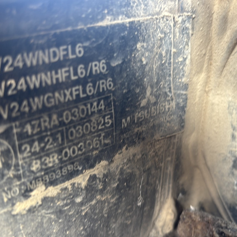 MITSUBISHI PAJERO 2 PHASE 1 2.5D - 8V TURBO 4X4 Photo n°26