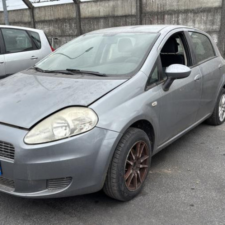 Reservoir essence FIAT GRANDE PUNTO Photo n°1