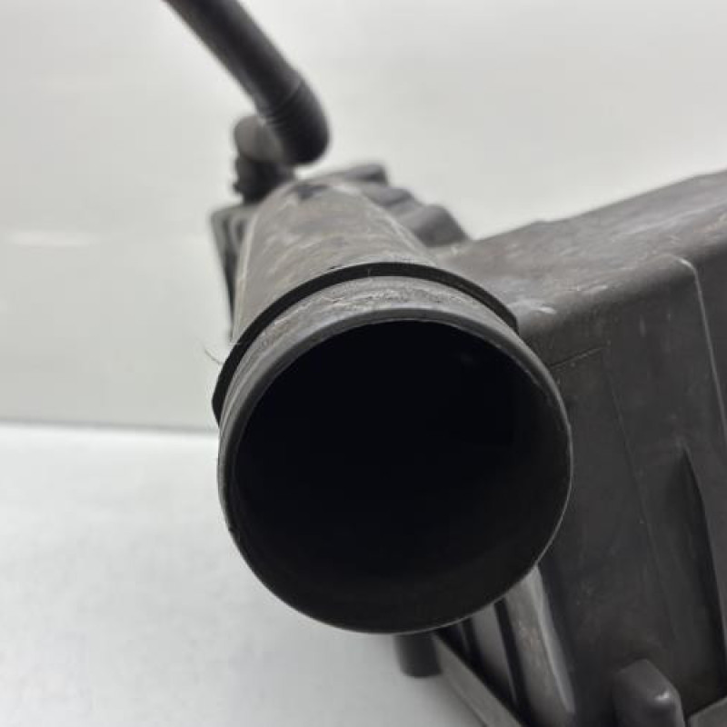 Boitier filtre a air VOLKSWAGEN GOLF 5 Photo n°6