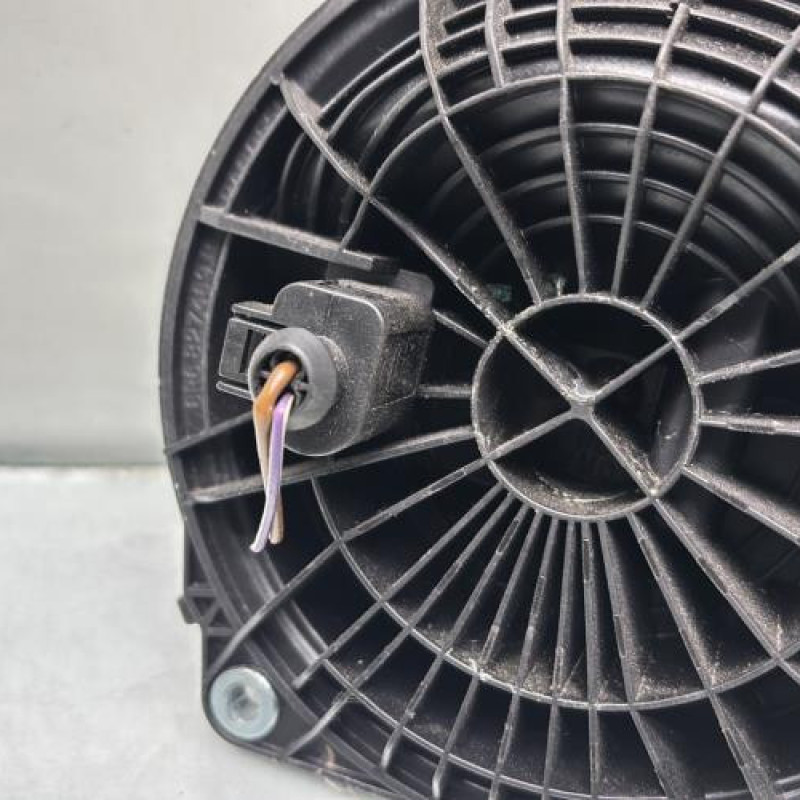 Bouton de coffre VOLKSWAGEN POLO 5 Photo n°3