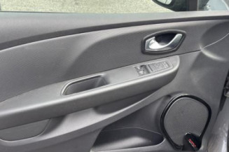 Reservoir essence RENAULT CLIO 4