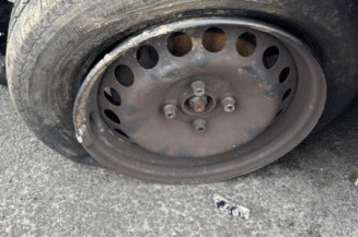 Reservoir essence RENAULT CLIO 4