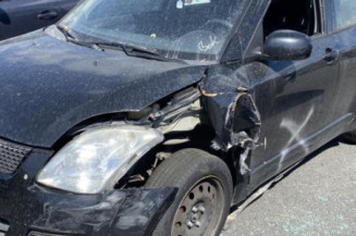 Malle/Hayon arriere SUZUKI SWIFT 3