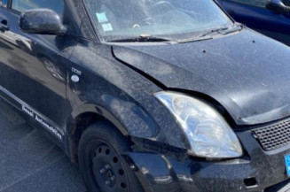 Malle/Hayon arriere SUZUKI SWIFT 3
