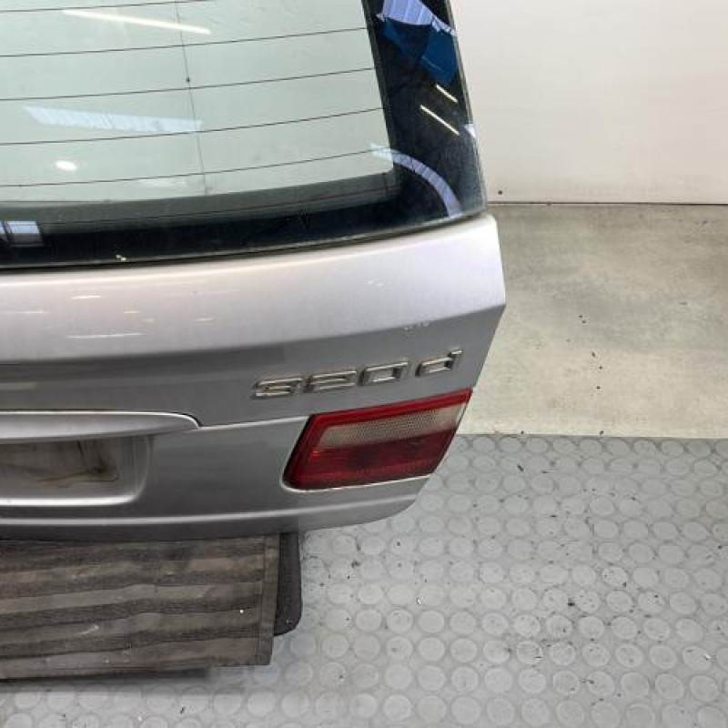 Malle/Hayon arriere BMW SERIE 3 E46 Photo n°4
