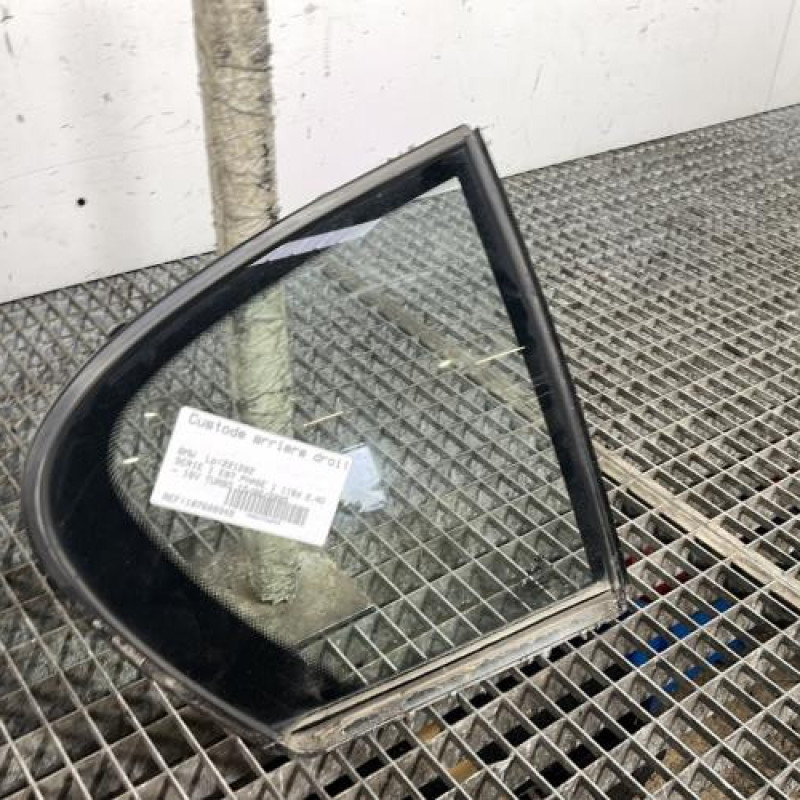 Custode arriere droit (porte) BMW SERIE 1 E87 Photo n°2