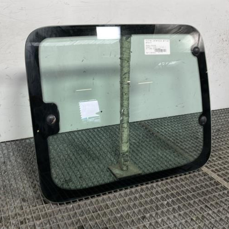 Vitre arriere droit RENAULT KANGOO 1 Photo n°2