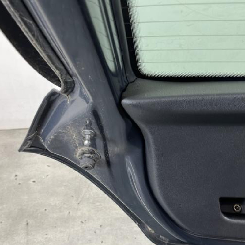 Malle/Hayon arriere OPEL CORSA D Photo n°9
