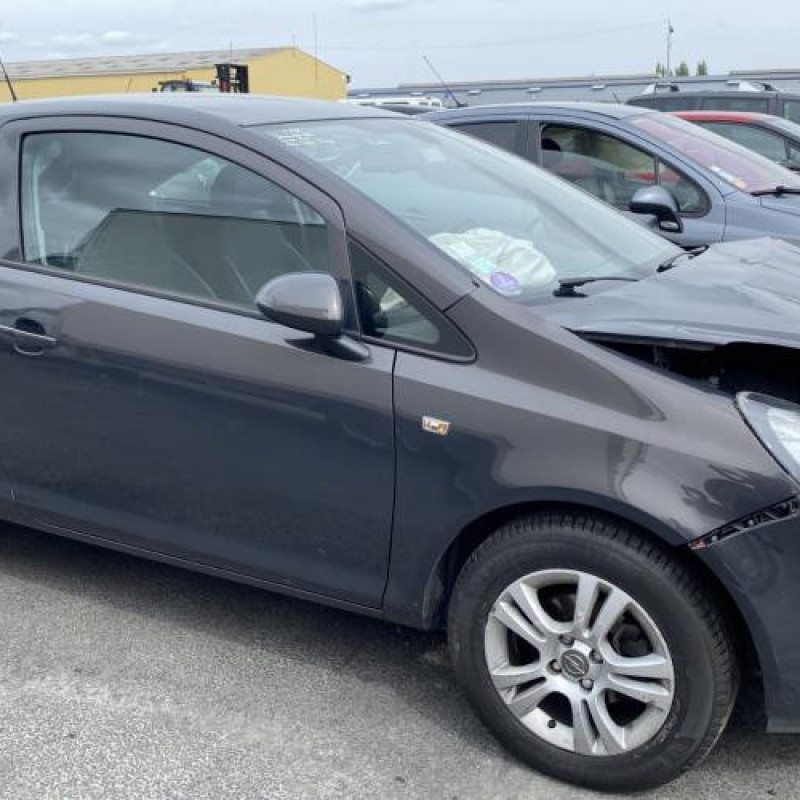Malle/Hayon arriere OPEL CORSA D Photo n°19