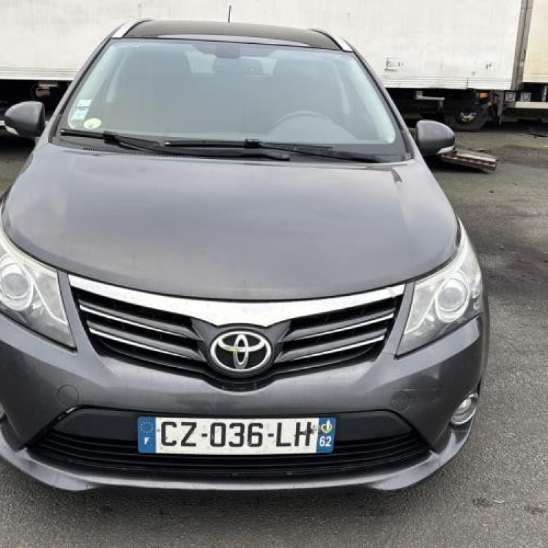 Pretensionneur de ceinture avant droit TOYOTA AVENSIS 3 Photo n°14