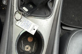 Pretensionneur de ceinture avant droit TOYOTA AVENSIS 3