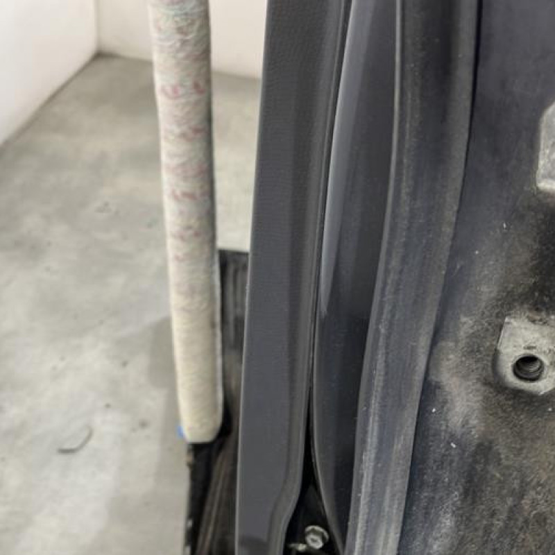Porte arriere gauche SUZUKI SWIFT 3 Photo n°4
