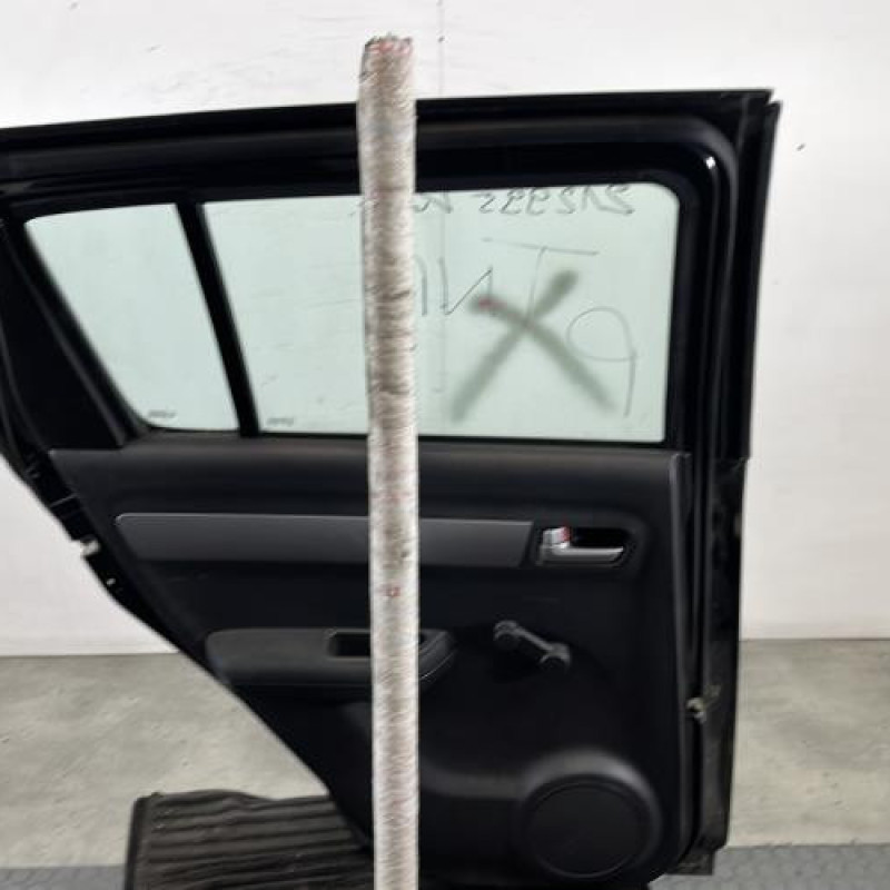 Porte arriere gauche SUZUKI SWIFT 3 Photo n°6