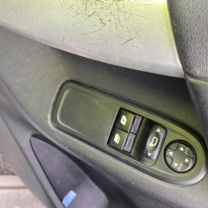 Porte arriere gauche CITROEN C3 2 Photo n°17