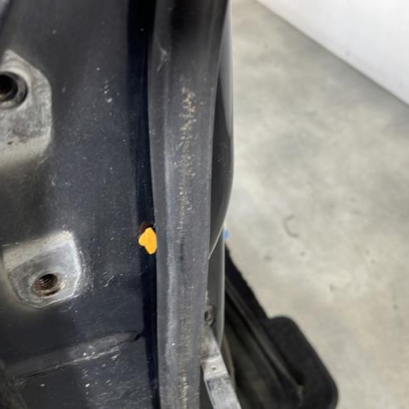 Porte avant droit SUZUKI SWIFT 3 Photo n°5