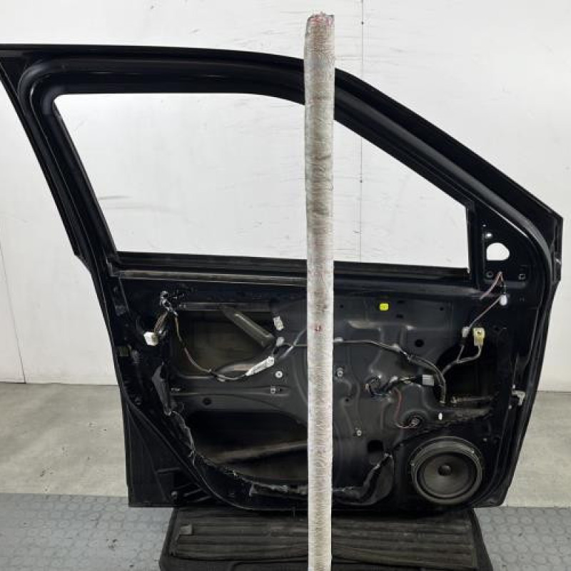 Porte avant gauche SUZUKI SWIFT 3 Photo n°4