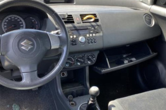 Porte avant gauche SUZUKI SWIFT 3