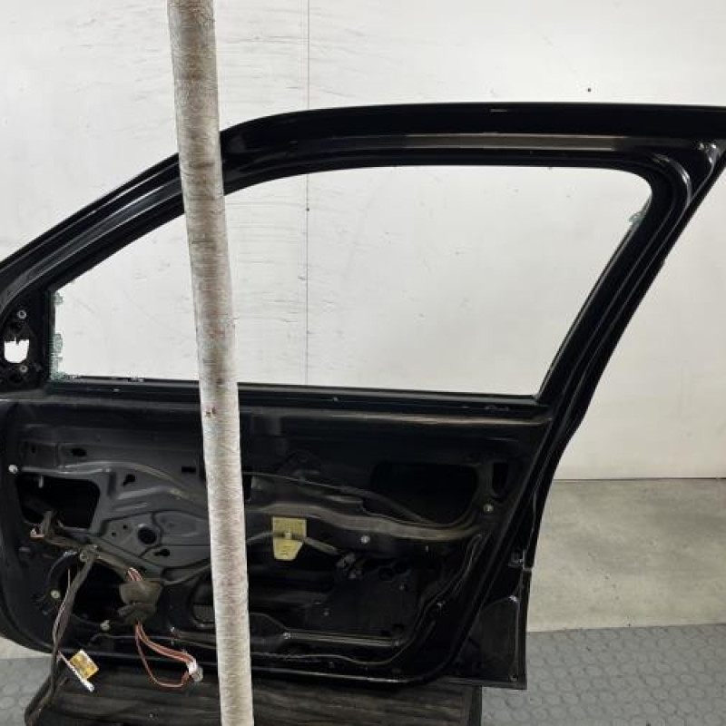 Porte avant droit RENAULT CLIO 2 Photo n°6