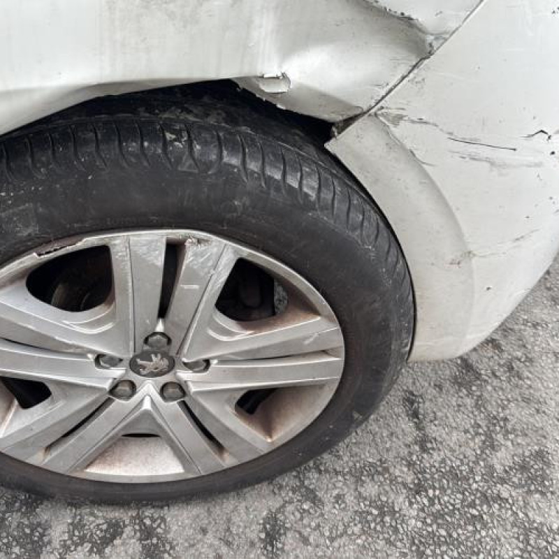 Moteur PEUGEOT 208 1 Photo n°13