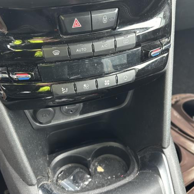 Moteur PEUGEOT 208 1 Photo n°15