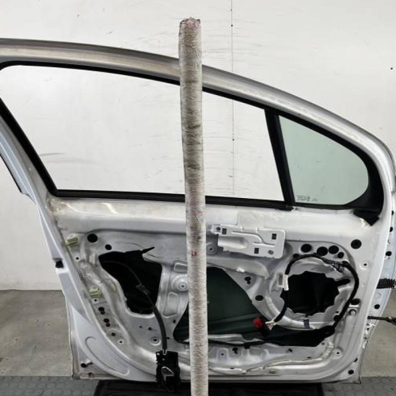 Porte avant gauche CITROEN C3 2 Photo n°6