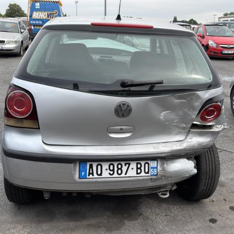 Vitre arriere droit VOLKSWAGEN POLO 4 Photo n°9