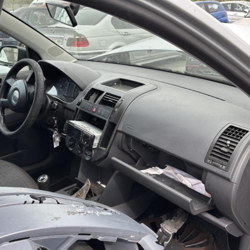Vitre arriere droit VOLKSWAGEN POLO 4 Photo n°15