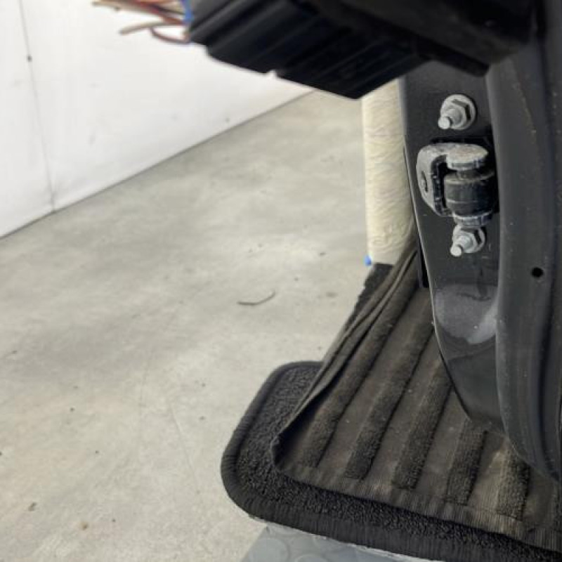 Porte avant gauche FORD FIESTA 6 Photo n°5