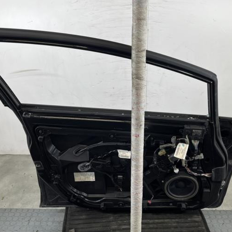 Porte avant gauche FORD FIESTA 6 Photo n°6